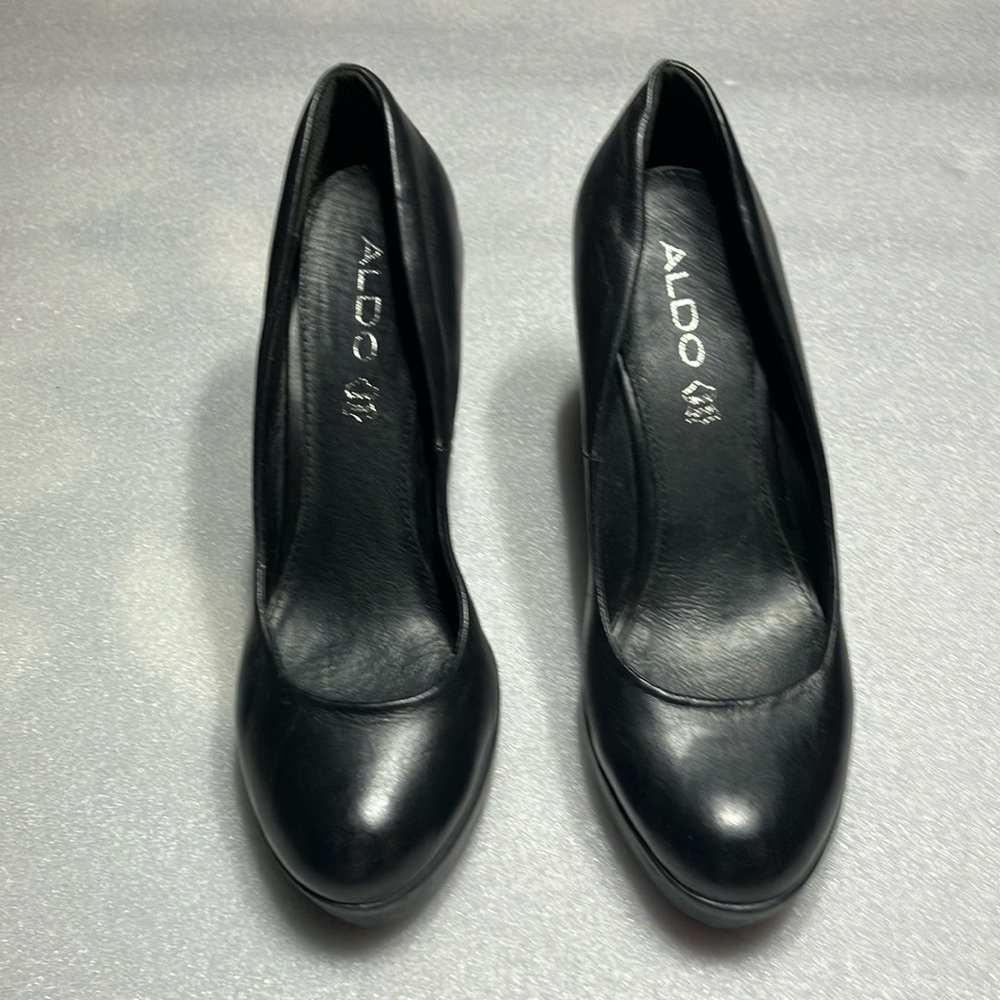 Aldo leather platform heels